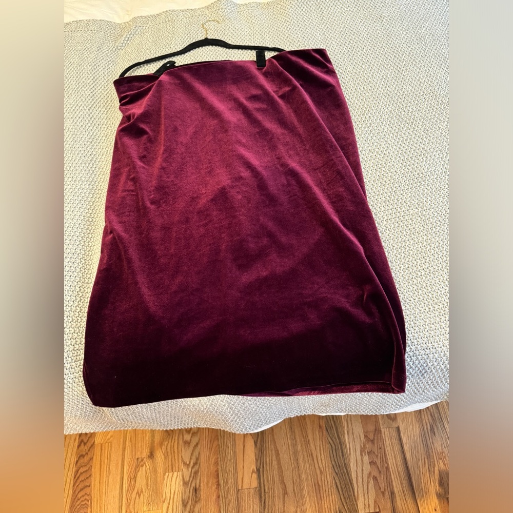 ELOQUII Marion Velvet Pencil Skirt